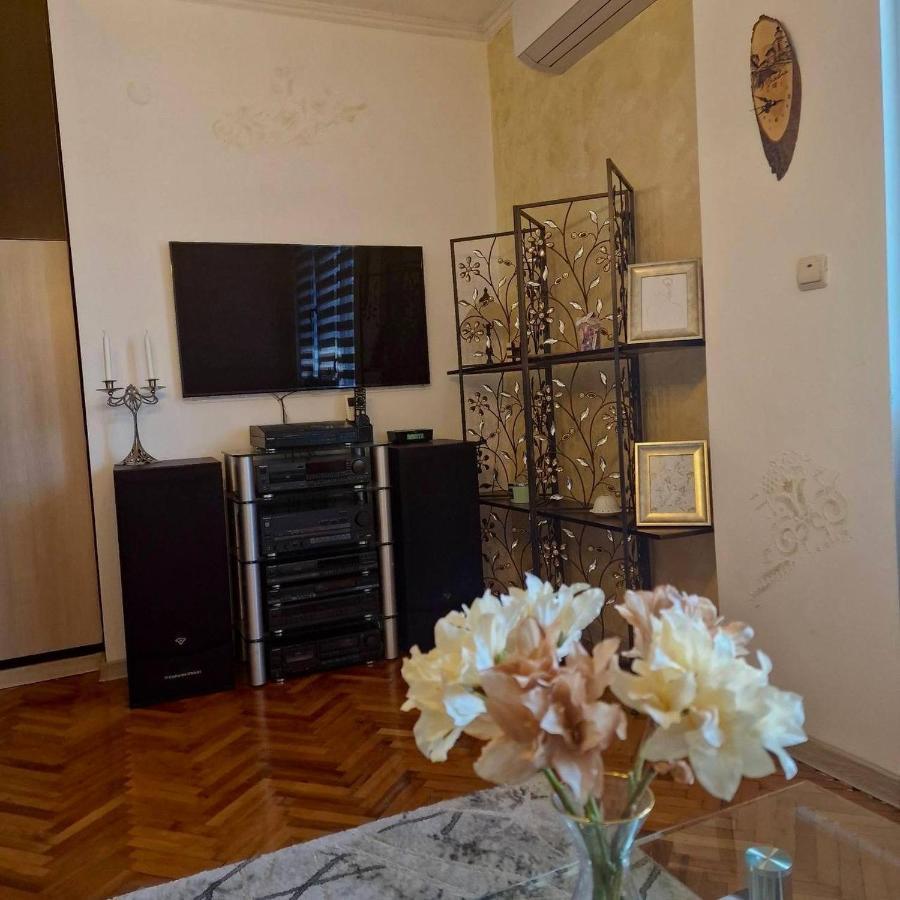 Z-Apartment In تريفنا المظهر الخارجي الصورة