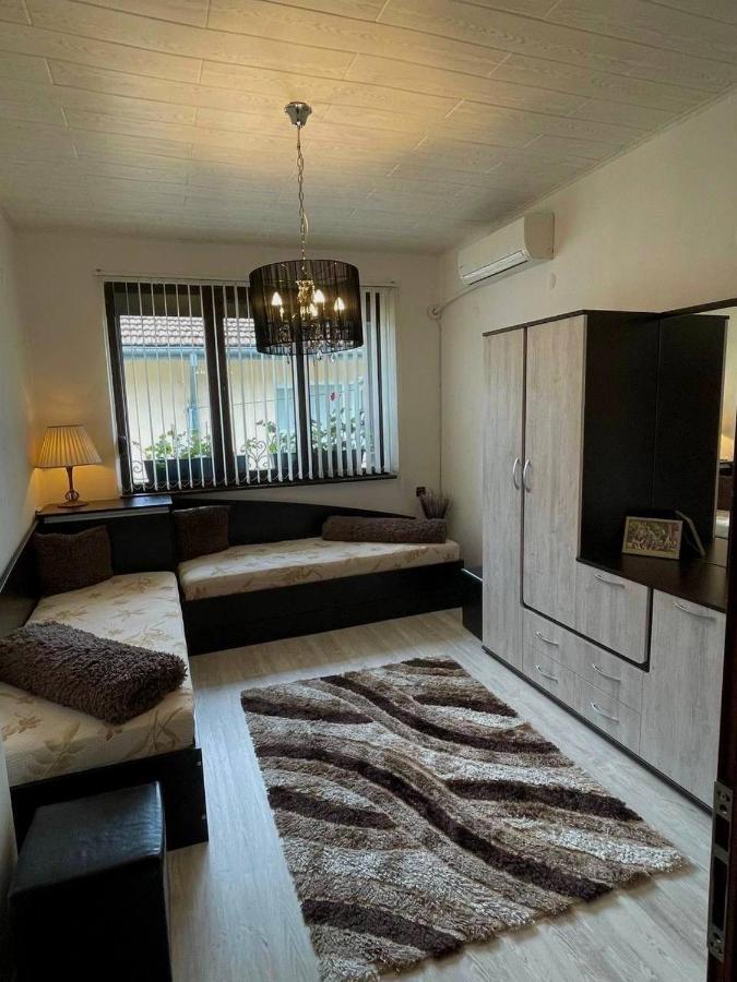 Z-Apartment In تريفنا المظهر الخارجي الصورة